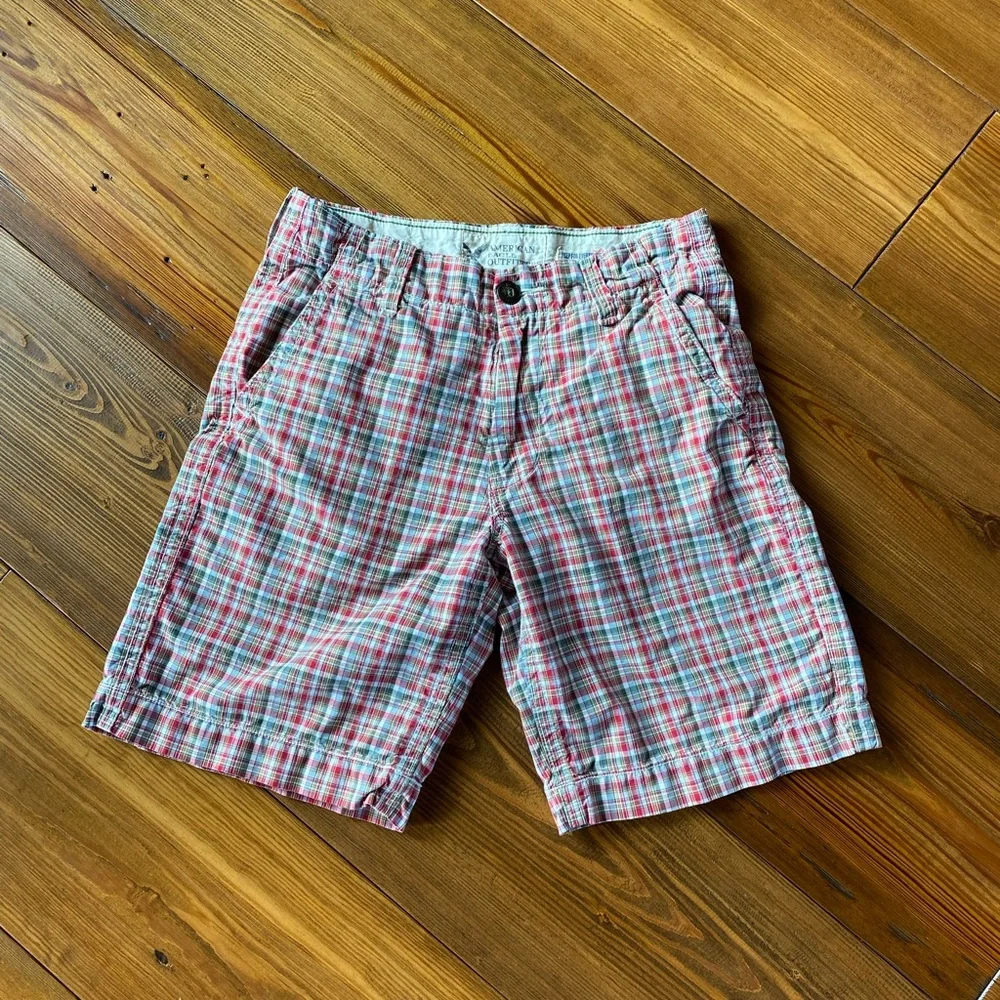 American Eagle Men’s Shorts - size 30 - Picture 1 of 5